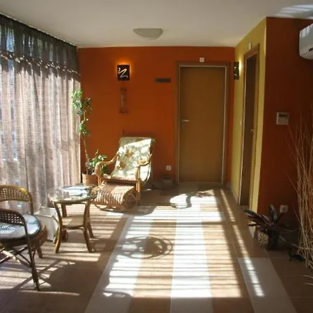 Evridika 3*