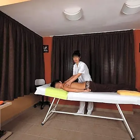 Hotel Evridika 3*